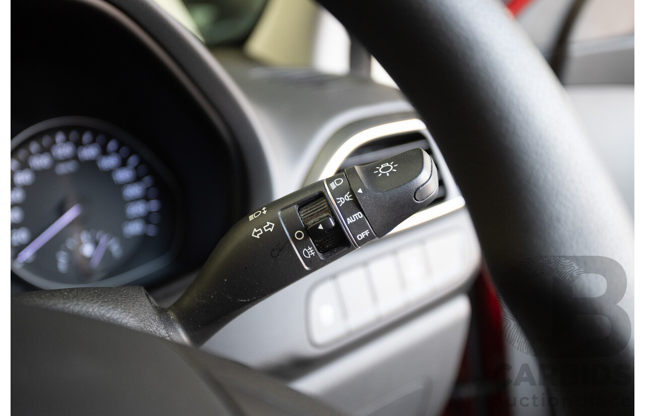 01/2018 Hyundai I30 Active PD 4D Hatchback Red 2.0L