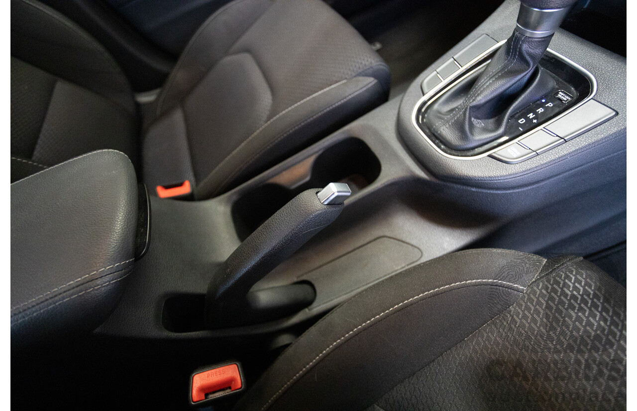 01/2018 Hyundai I30 Active PD 4D Hatchback Red 2.0L