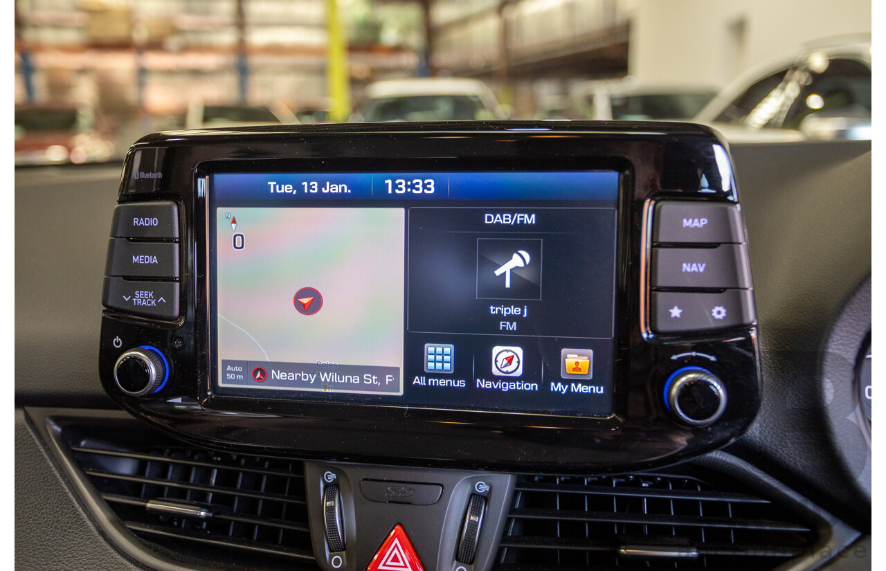 01/2018 Hyundai I30 Active PD 4D Hatchback Red 2.0L