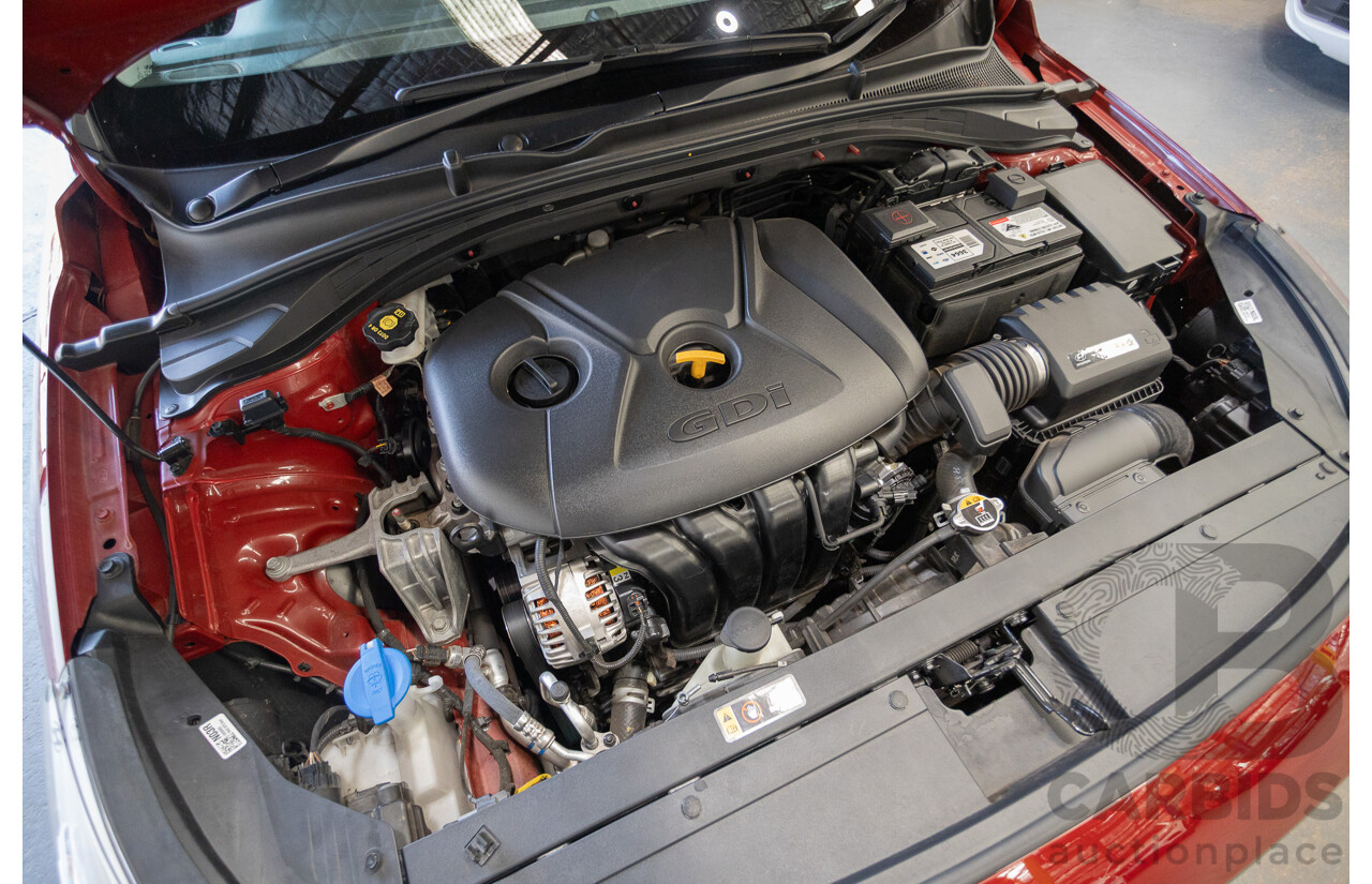 01/2018 Hyundai I30 Active PD 4D Hatchback Red 2.0L