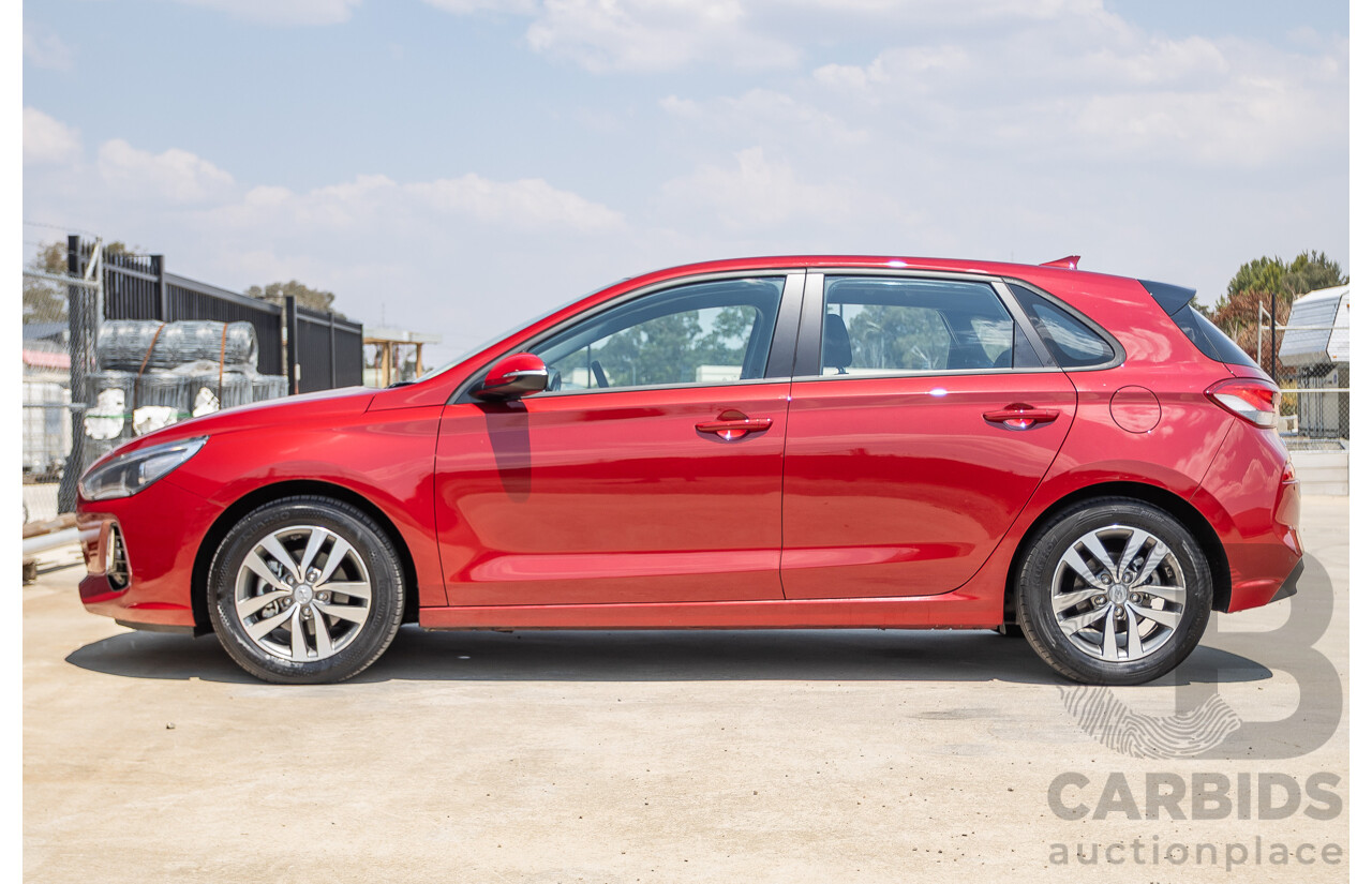 01/2018 Hyundai I30 Active PD 4D Hatchback Red 2.0L
