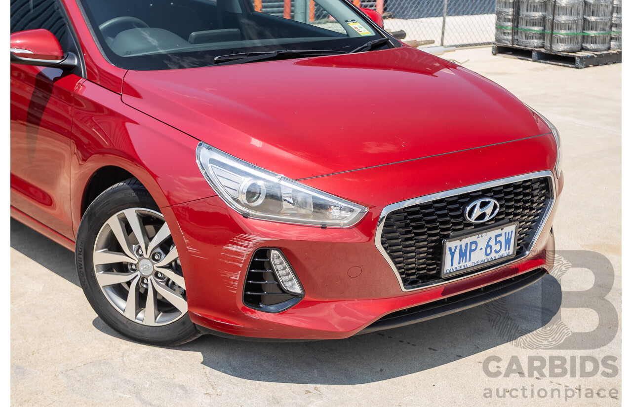 01/2018 Hyundai I30 Active PD 4D Hatchback Red 2.0L