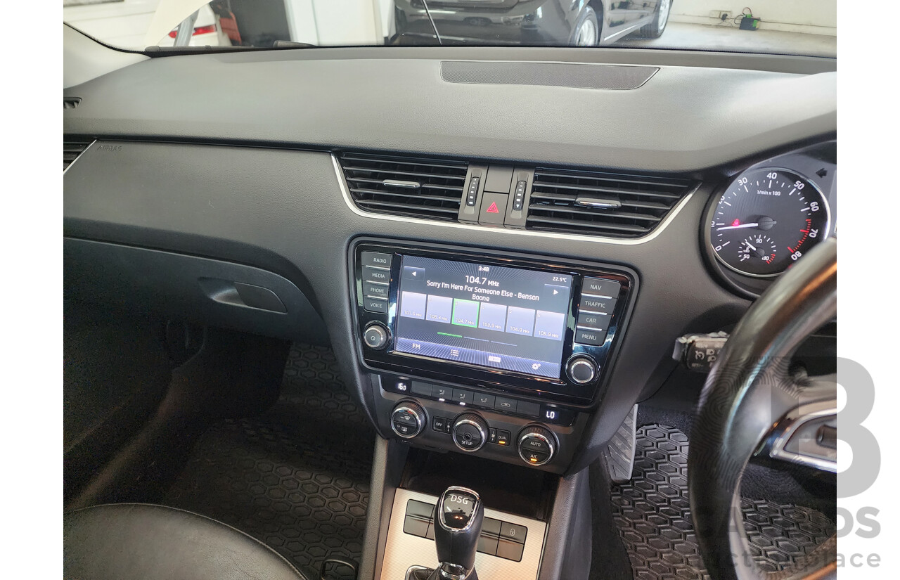 1/2014 Skoda Octavia 132 TSI Elegance NE 5d Hatchback White 1.8L