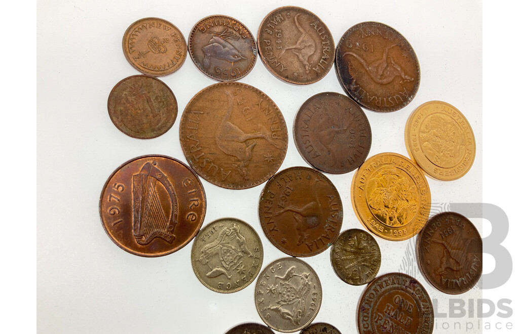 Collection of Australian Predecimal Coins Including Three Silver Sixpence, 1954, 1957, 1963, Two Silver Threepence 1949, 1950, Pennies and Half Pennies, KGV, KGVI, QE2 Including 1916I Half Penny