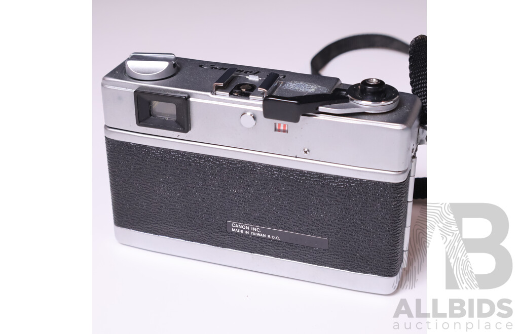 Canon Canonet 28 Rangefinder Camera with Canon Canolite D Flash