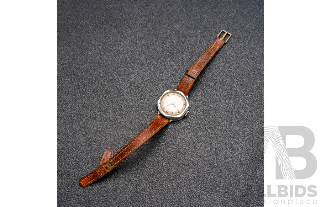 Ladies Vintage J.M Wendts Watch. 1930s - 1940s Era