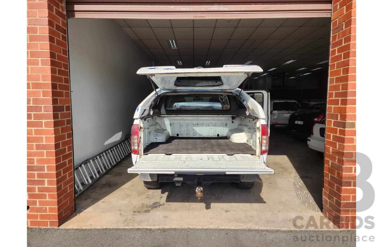 2/2009 Nissan Navara RX (4x4) D40 Dual Cab P/Up White 2.5L