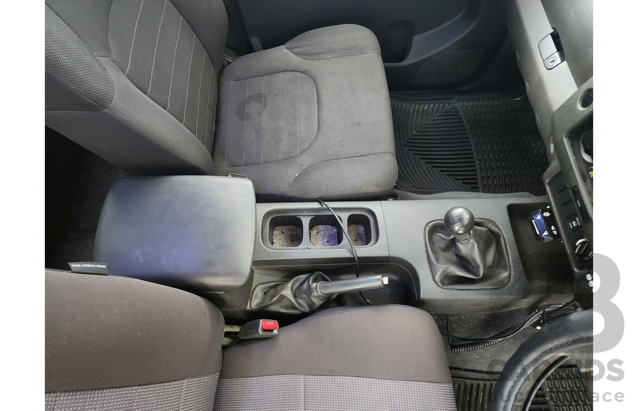 2/2009 Nissan Navara RX (4x4) D40 Dual Cab P/Up White 2.5L