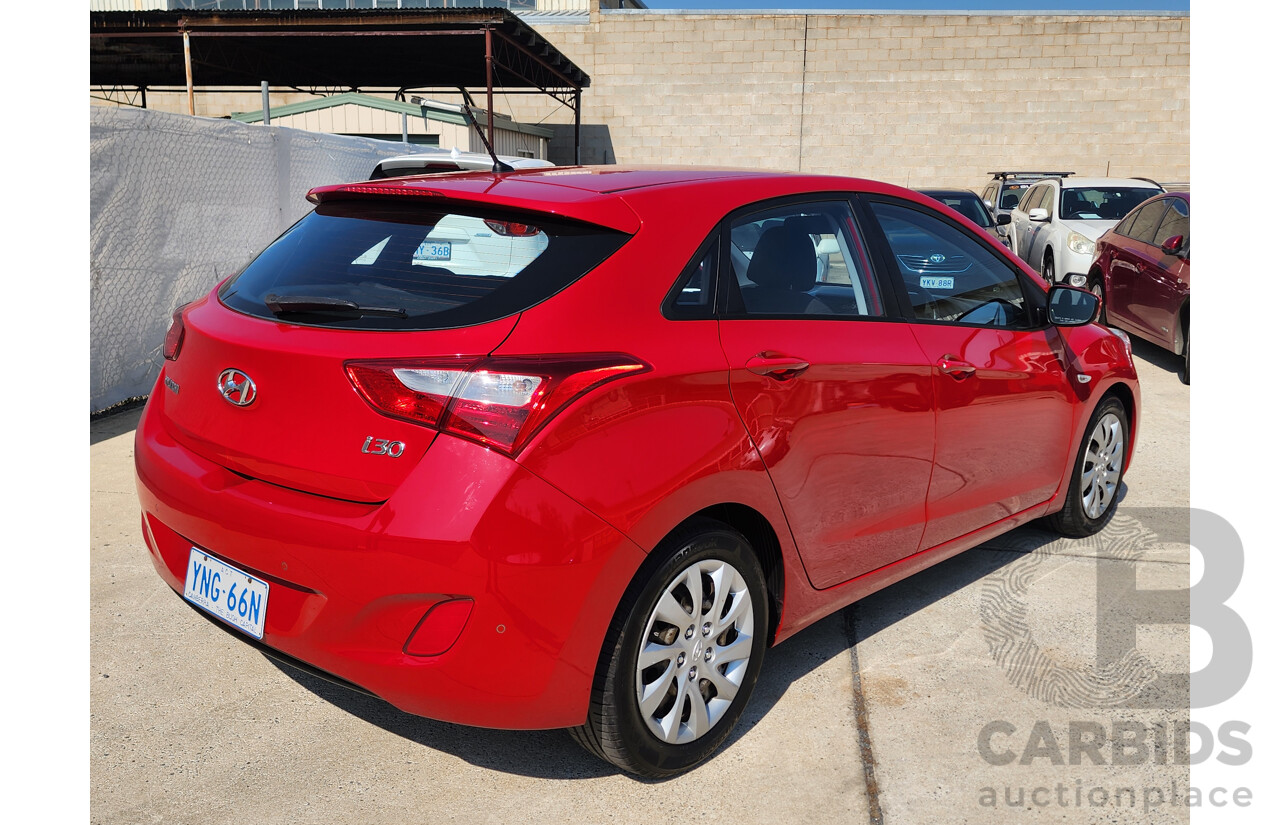10/2012 Hyundai i30 Active GD MY12 5d Hatchback Red 1.8L