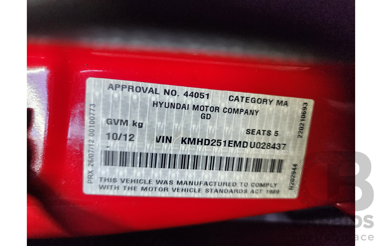 10/2012 Hyundai i30 Active GD MY12 5d Hatchback Red 1.8L