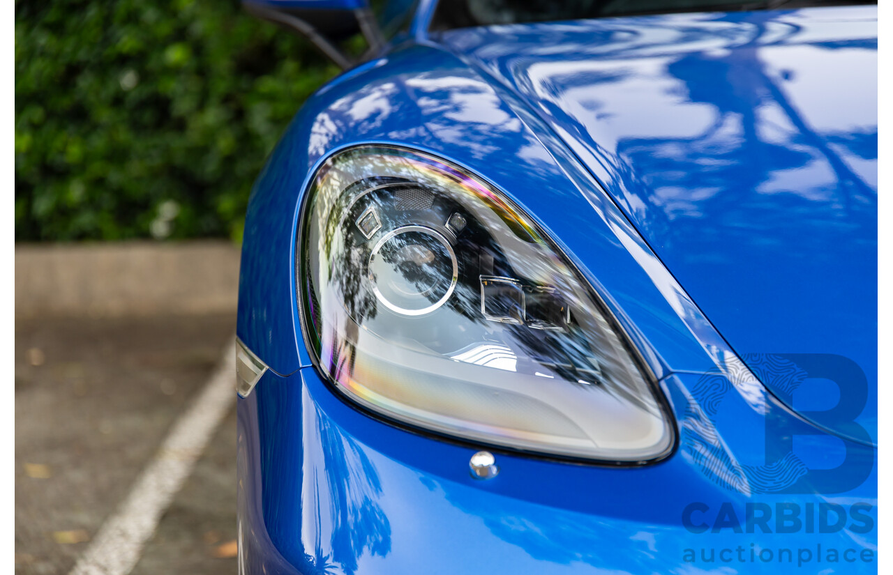 09/2017 Porsche 718 Cayman (RWD) 982 MY18 2d Coupe Sapphire Blue Metallic Turbo 2.0L