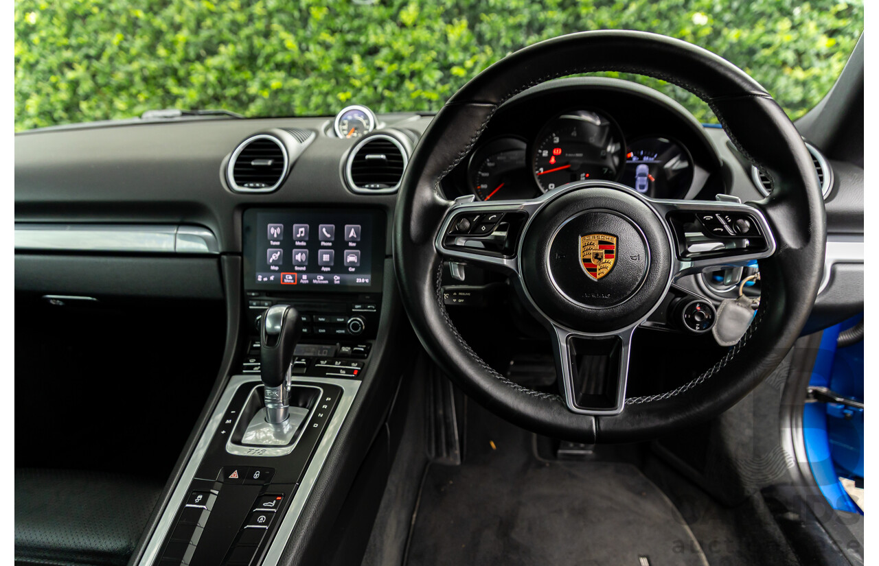 09/2017 Porsche 718 Cayman (RWD) 982 MY18 2d Coupe Sapphire Blue Metallic Turbo 2.0L