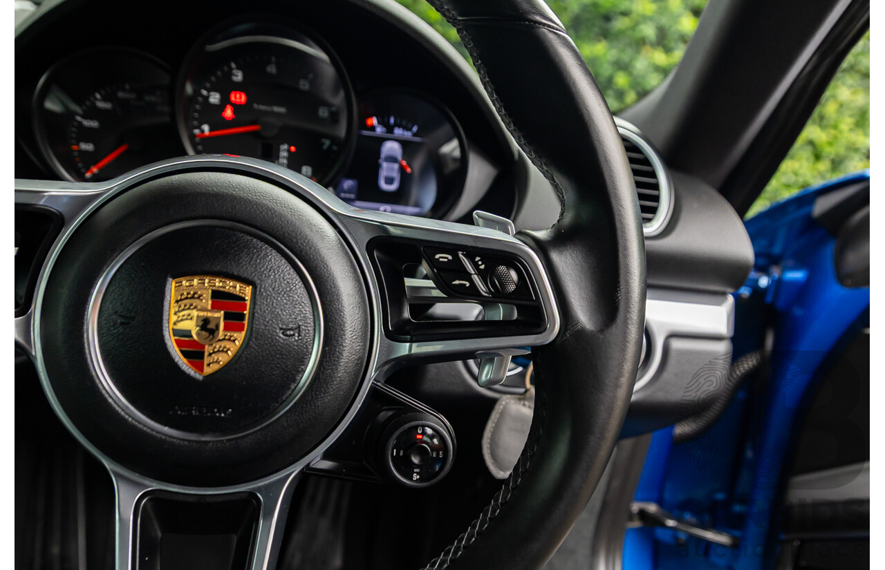 09/2017 Porsche 718 Cayman (RWD) 982 MY18 2d Coupe Sapphire Blue Metallic Turbo 2.0L