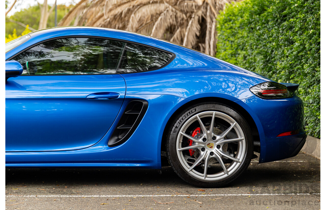 09/2017 Porsche 718 Cayman (RWD) 982 MY18 2d Coupe Sapphire Blue Metallic Turbo 2.0L