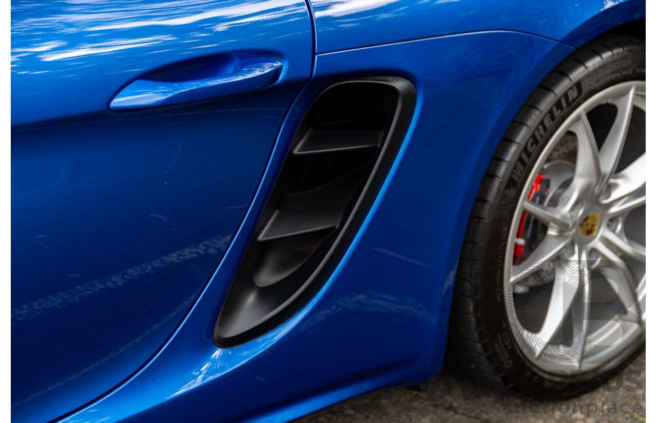 09/2017 Porsche 718 Cayman (RWD) 982 MY18 2d Coupe Sapphire Blue Metallic Turbo 2.0L