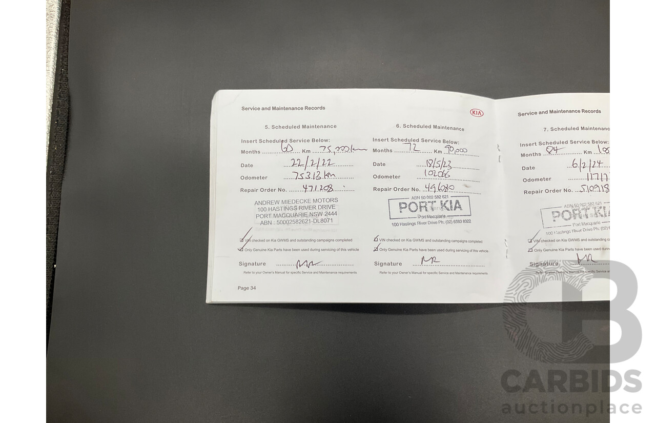 6/2018 Kia Carnival S YP MY16 Update 4d Wagon Snow White Pearl V6 3.3L - 8 Seater