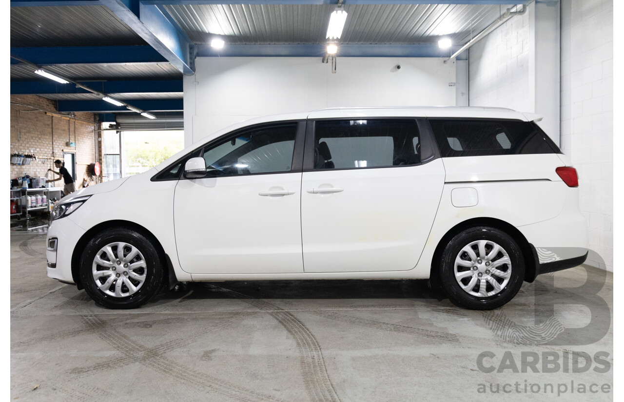 6/2018 Kia Carnival S YP MY16 Update 4d Wagon Snow White Pearl V6 3.3L - 8 Seater