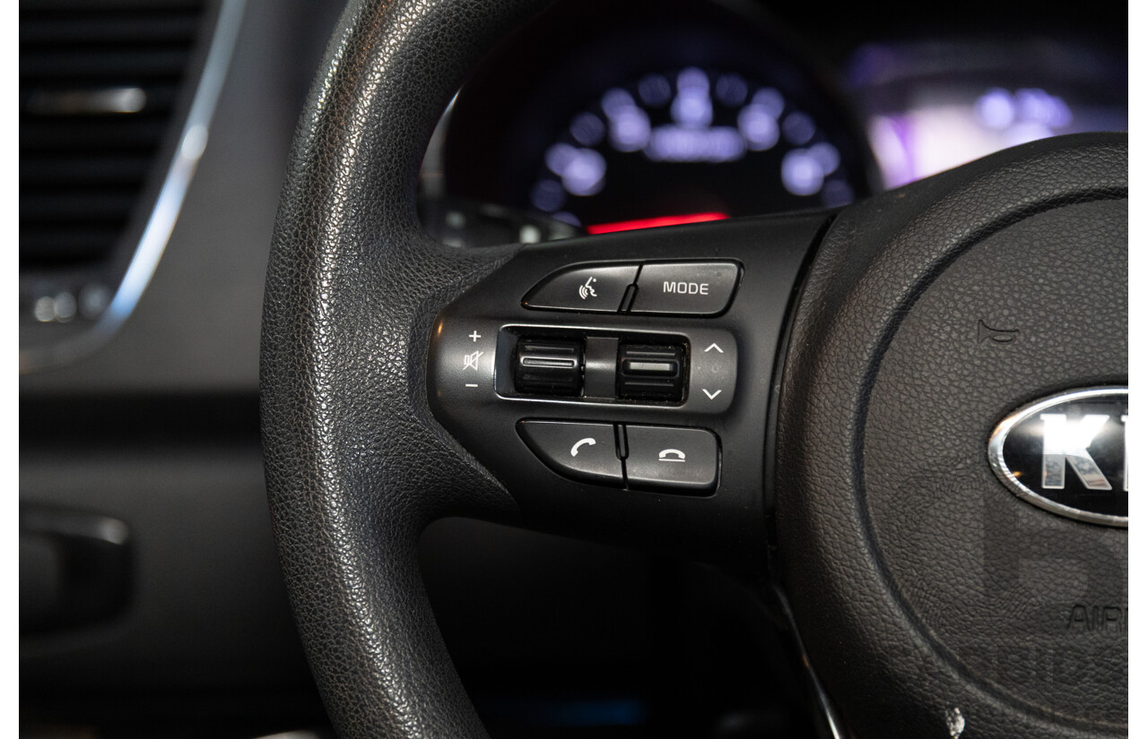 6/2018 Kia Carnival S YP MY16 Update 4d Wagon Snow White Pearl V6 3.3L - 8 Seater