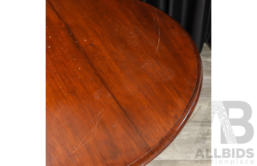 Round Victorian Mahogany Tilt Top Table