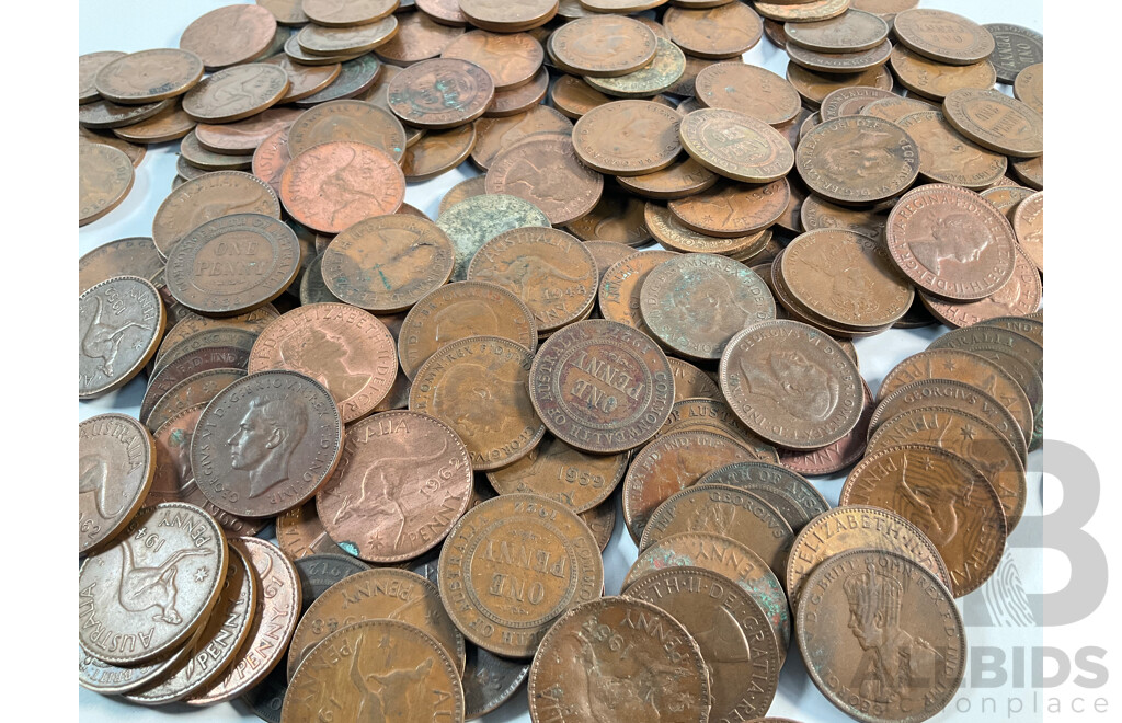 Collection of Australian Pennies Spanning 1912 to 1964 Including Several High Grade and 1917I - Approximately 1.8 Kilograms