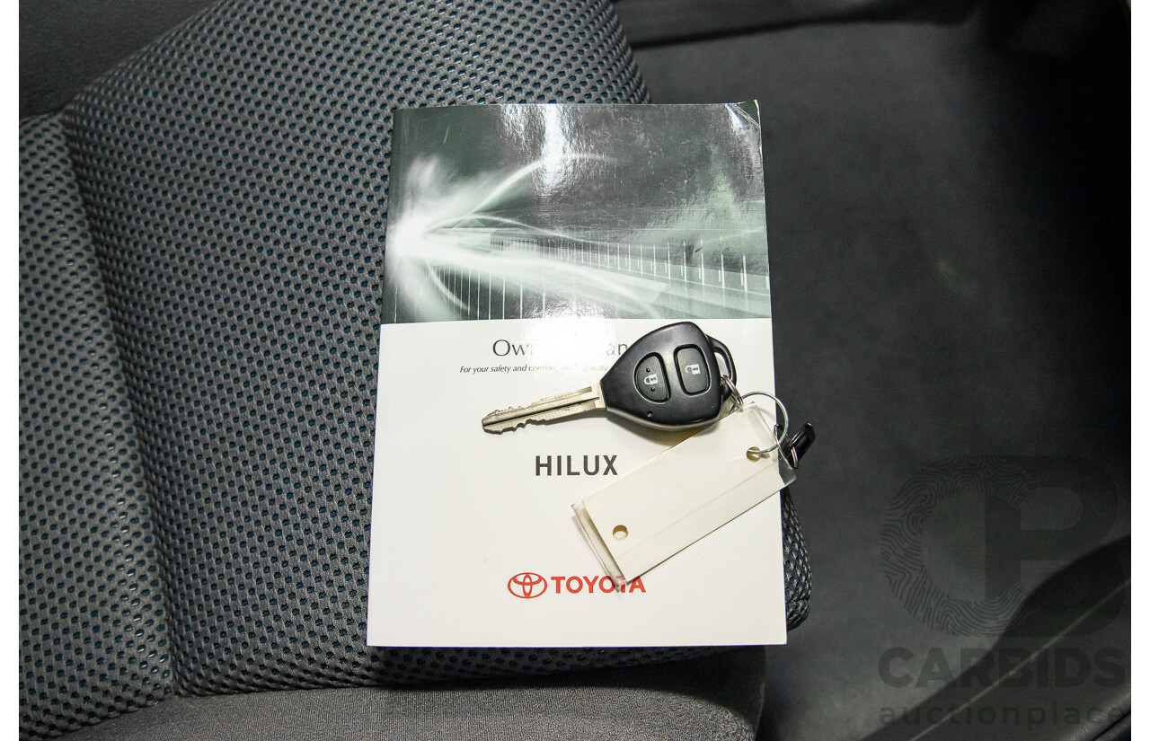 2/2012 Toyota Hilux SR5 (4x4) KUN26R MY12 Dual Cab P/Up Black Mica Turbo Diesel 3.0L