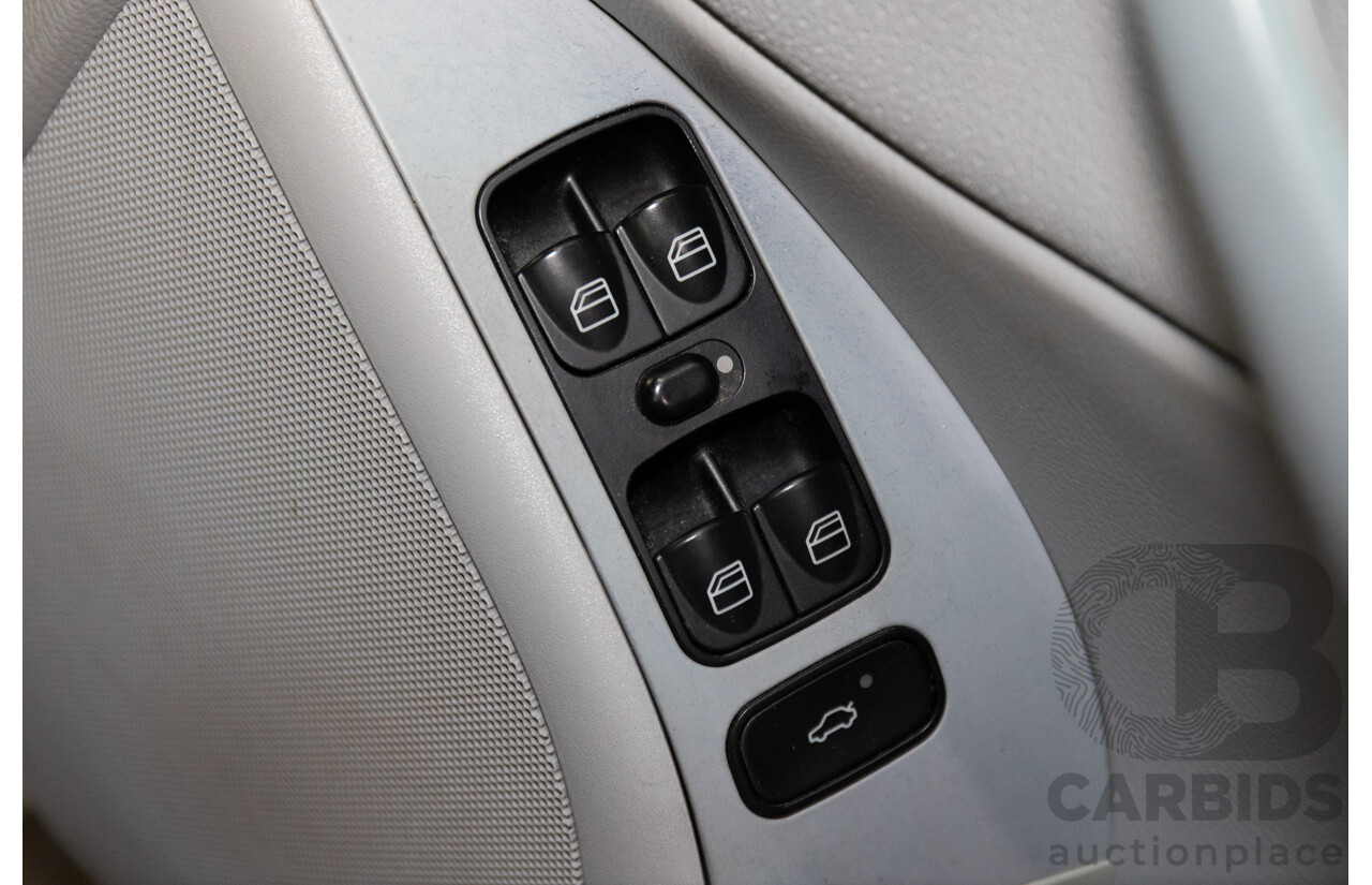 1/2002 Mercedes-Benz C240 Classic W203 4d Sedan Alablaster White V6 2.6L