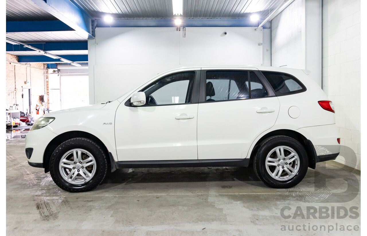 3/2010 Hyundai Santa Fe Elite CRDi (4x4) CM MY10 4d Wagon Vanilla White Turbo Diesel 2.2L - 7 Seater