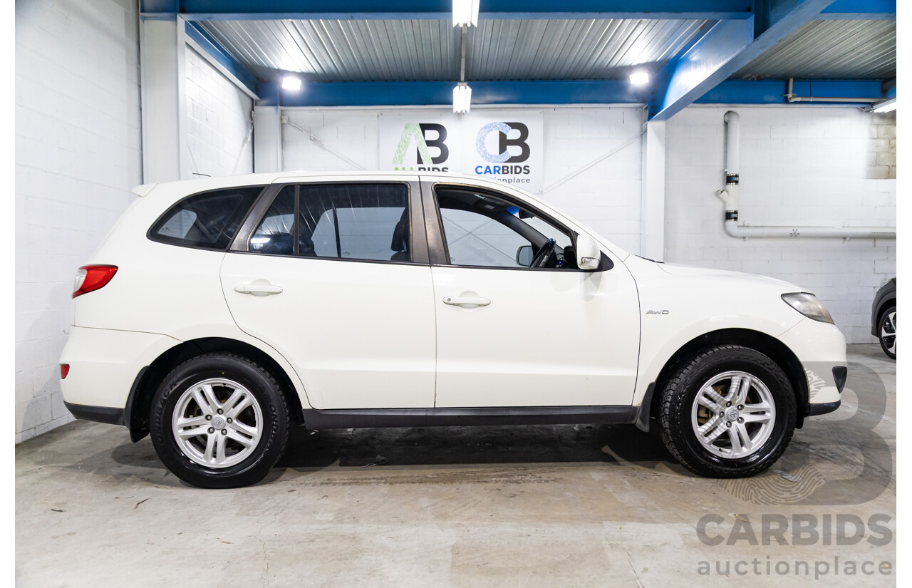 3/2010 Hyundai Santa Fe Elite CRDi (4x4) CM MY10 4d Wagon Vanilla White Turbo Diesel 2.2L - 7 Seater