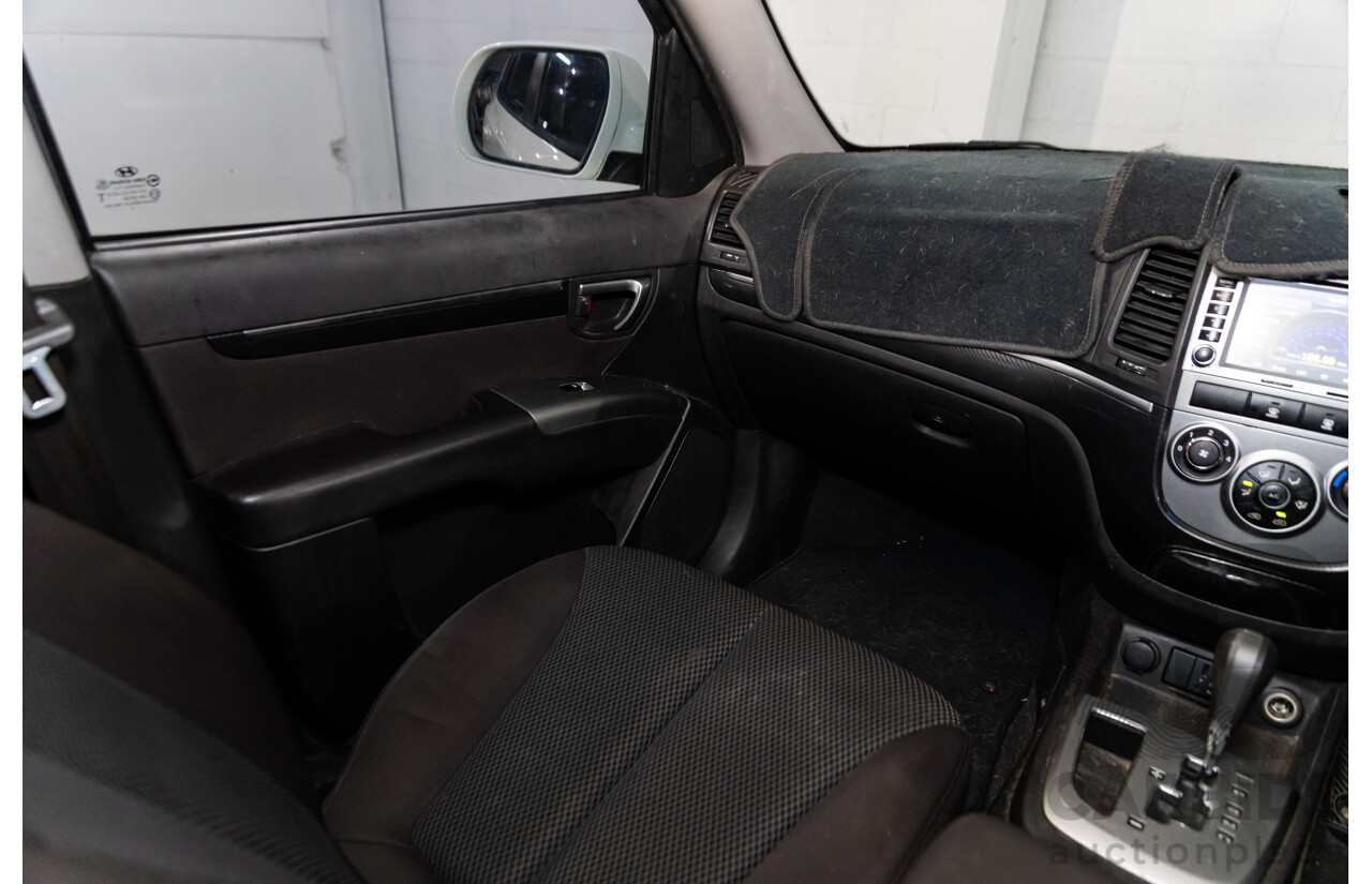 3/2010 Hyundai Santa Fe Elite CRDi (4x4) CM MY10 4d Wagon Vanilla White Turbo Diesel 2.2L - 7 Seater