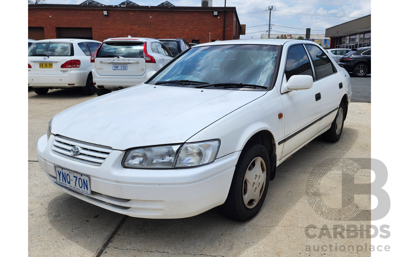 2/1999 Toyota Camry CS-X SXV20R 4d Sedan White 2.2L