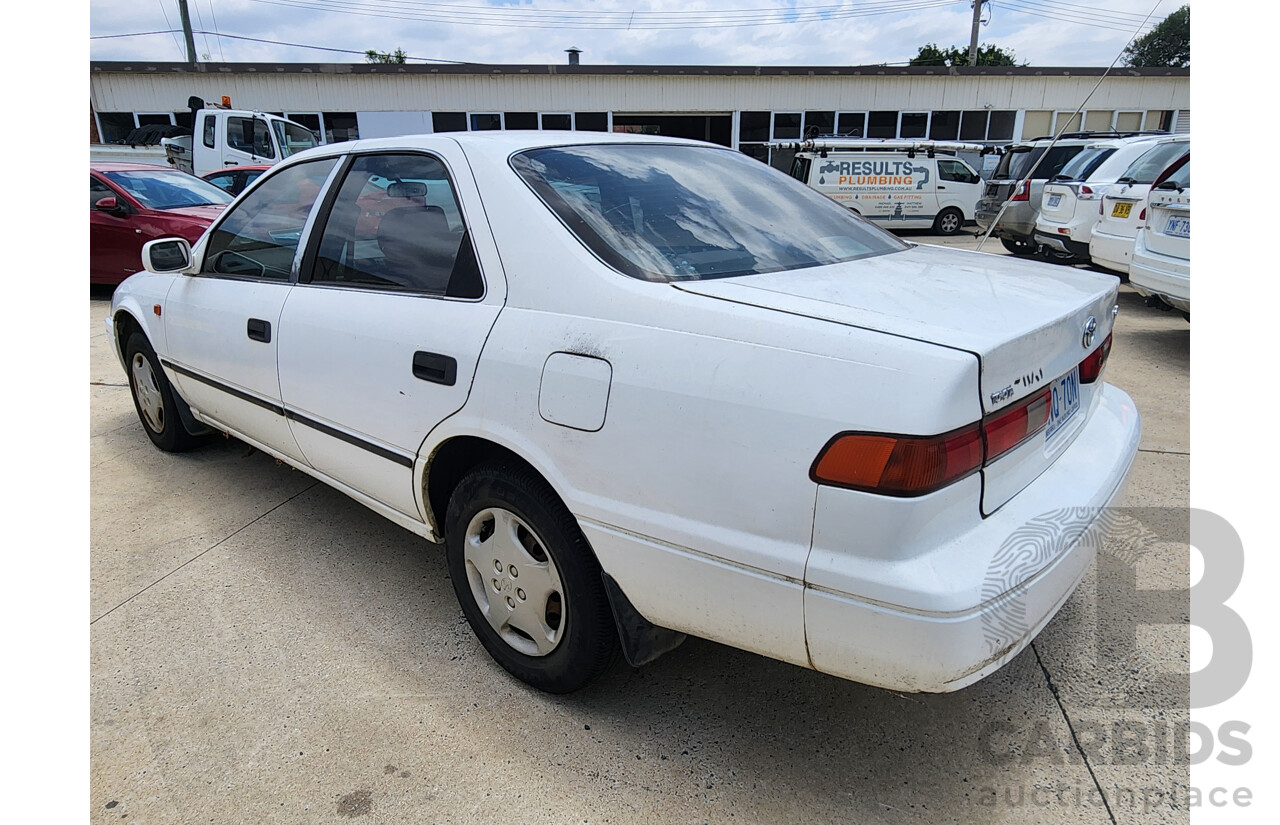 2/1999 Toyota Camry CS-X SXV20R 4d Sedan White 2.2L