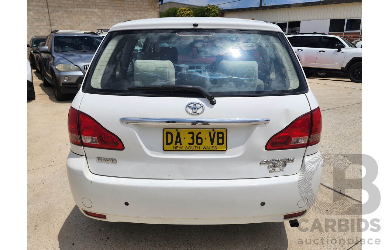 8/2002 Toyota Avensis Verso GLX ACM20R 4d Wagon White 2.0L