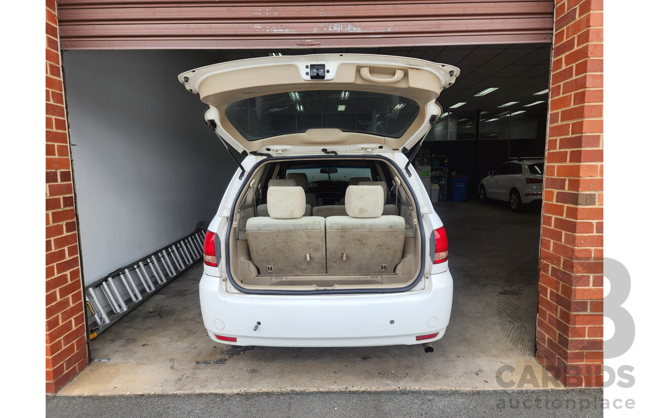 8/2002 Toyota Avensis Verso GLX ACM20R 4d Wagon White 2.0L