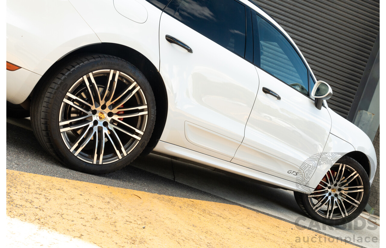 5/2016 Porsche Macan GTS (AWD) 95B MY17 4D Wagon White Twin Turbo V6 3.0L