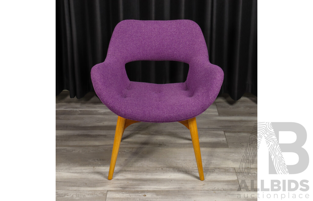 Grant Featherston Contour Space Chair with Purple Woolen Upholstery, Circa 1953