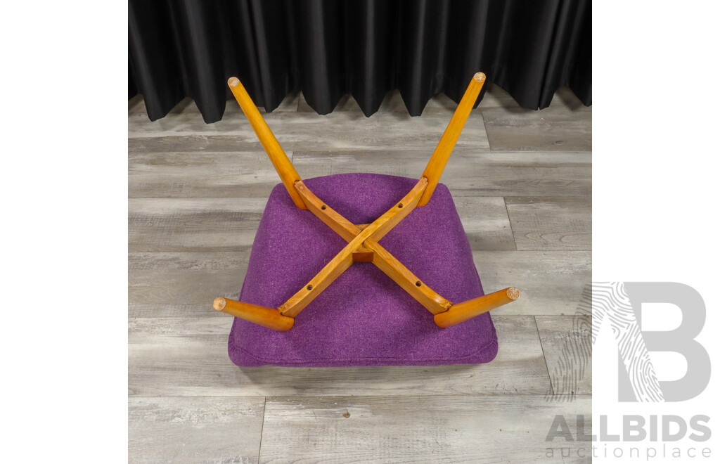 Grant Featherston Contour Space Chair with Purple Woolen Upholstery, Circa 1953