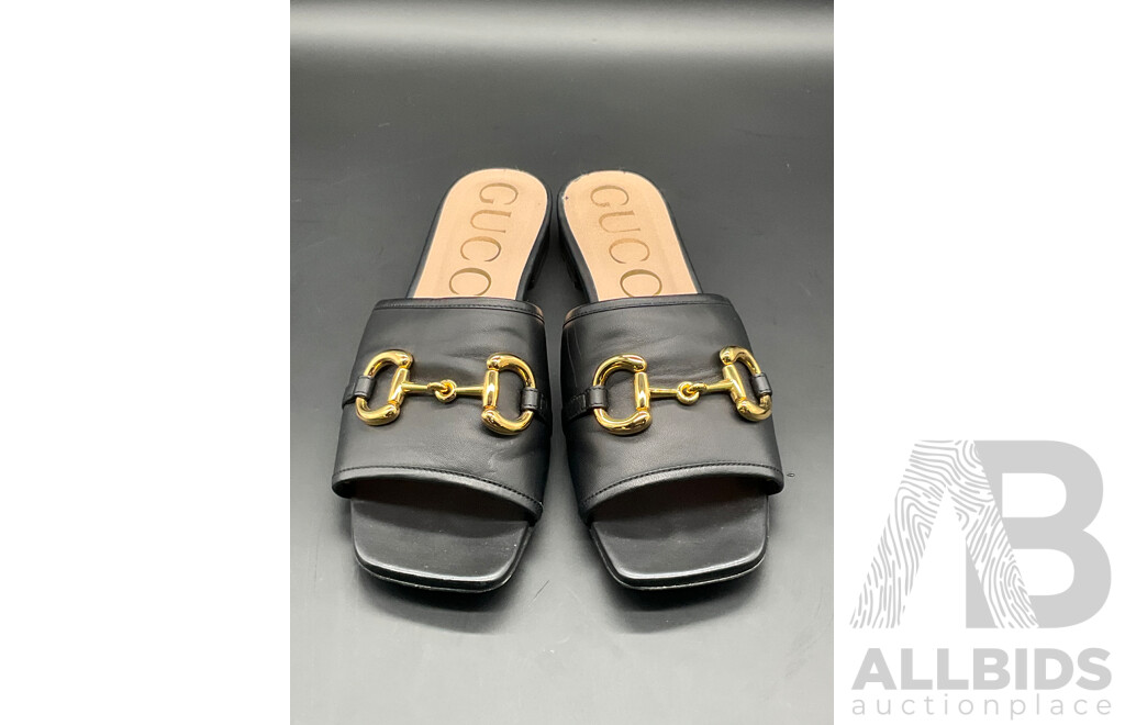 Horsebit Leather Slide Sandals in Black with Gold-toned Hardware Branded GUCCI