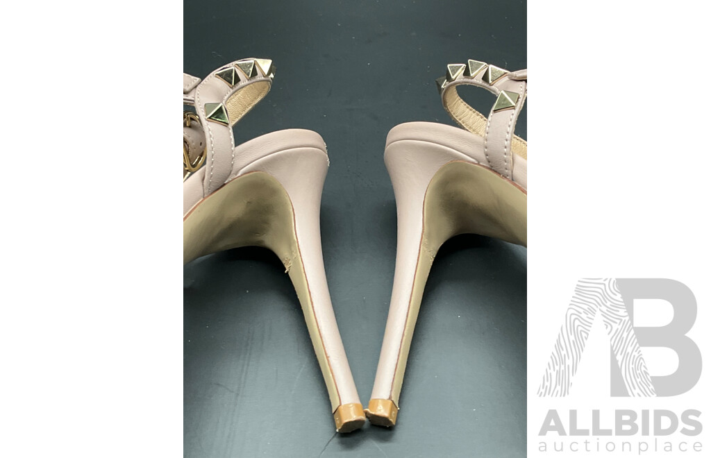 Rockstud Leather Sandals in the ''Poudre'' Branded VALENTINO GARAVANI