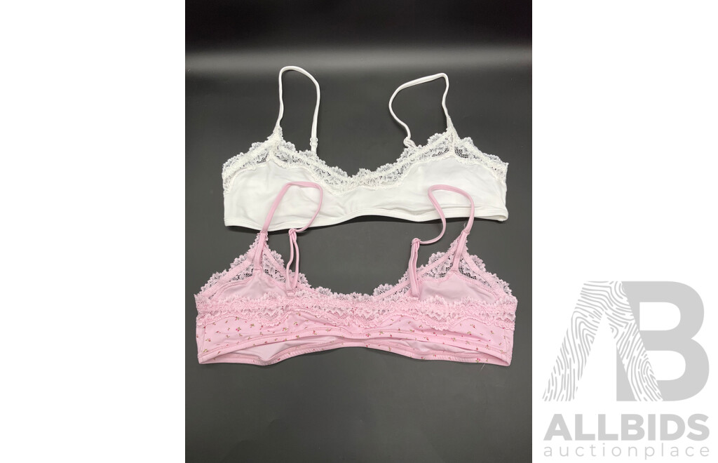 SKIMS Dipped Thongs 4pack and Lace Scoop Bralette 2pack - Lot of 2