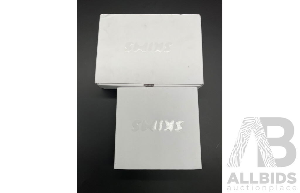 SKIMS Dipped Thongs 4pack and Lace Scoop Bralette 2pack - Lot of 2