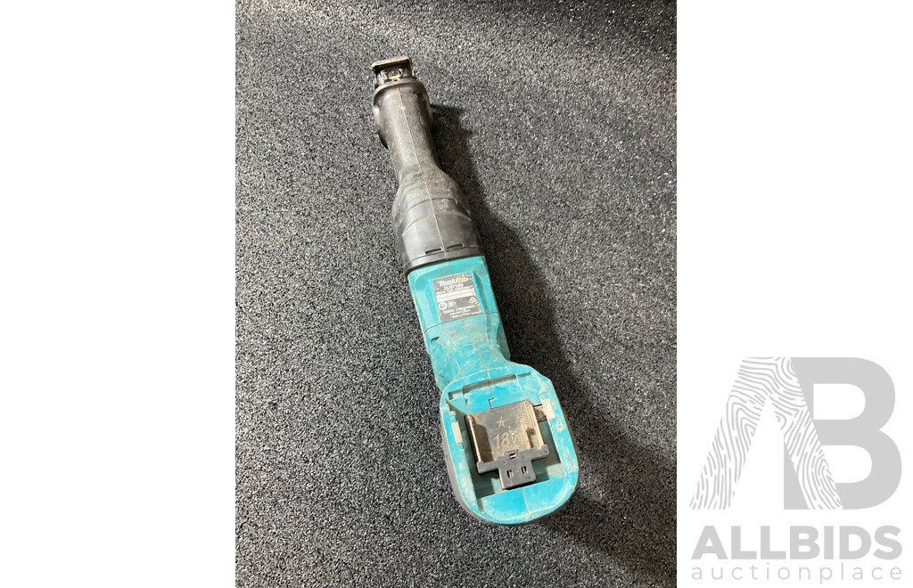 MAKITA 18V Reciprocating Saw (DJR186) - Skin Only