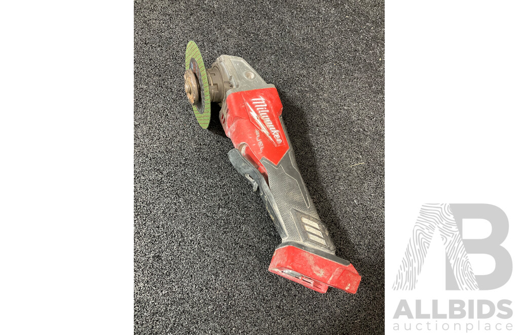 MILWAUKEE 18V FUEL Angle Grinder (M18 FAG125XPD) and 5.0Ah Battery -  Lot of 2