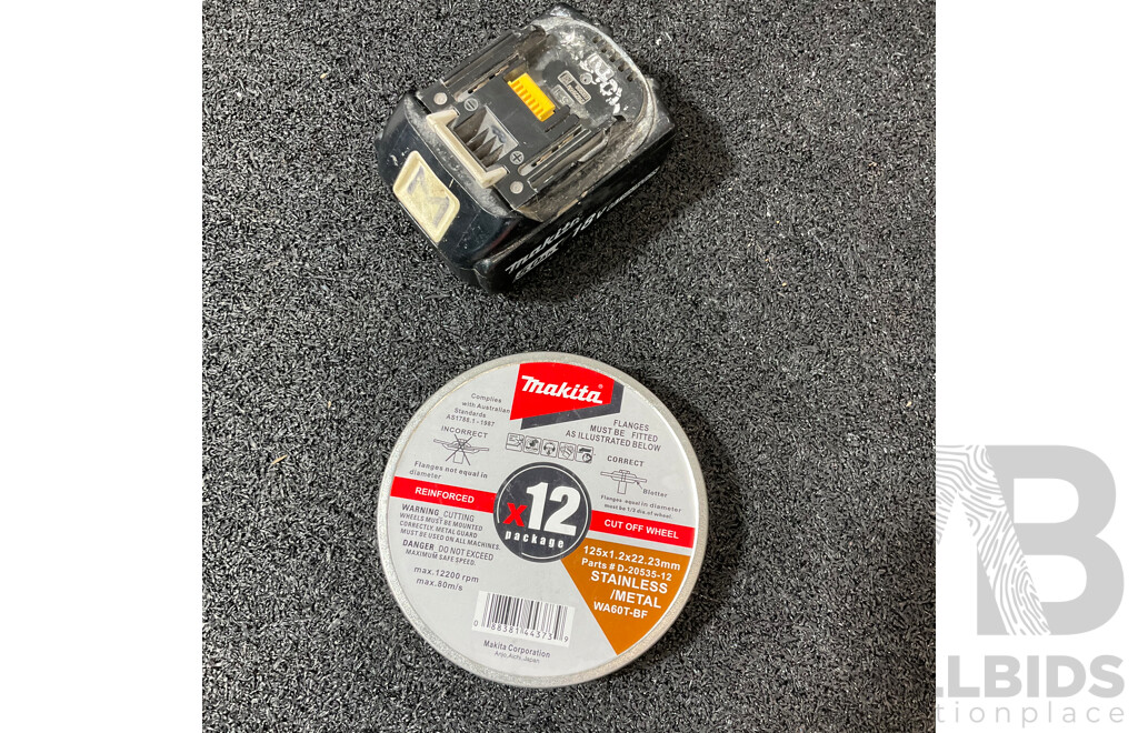 MAKITA 18V Angle Grinder (DGA452), MAKITA Cut Disc and 5.0Ah Battery -  Lot of 3