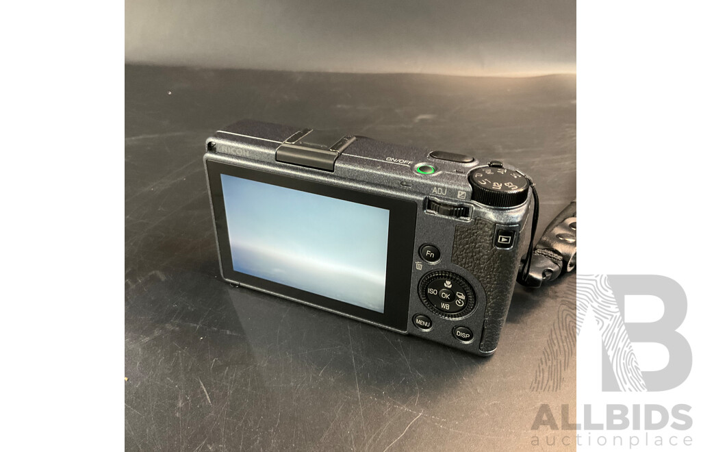 RICOH GRIIIx Camera with 4 Batteries and Battries Storage Bag