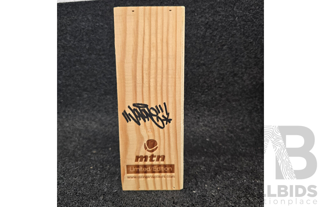 Limited Edition Artist Spray Can Collection JonOne 156, Estevan Oriol, Royal Dog, Molotow Hall of Fame by Toast