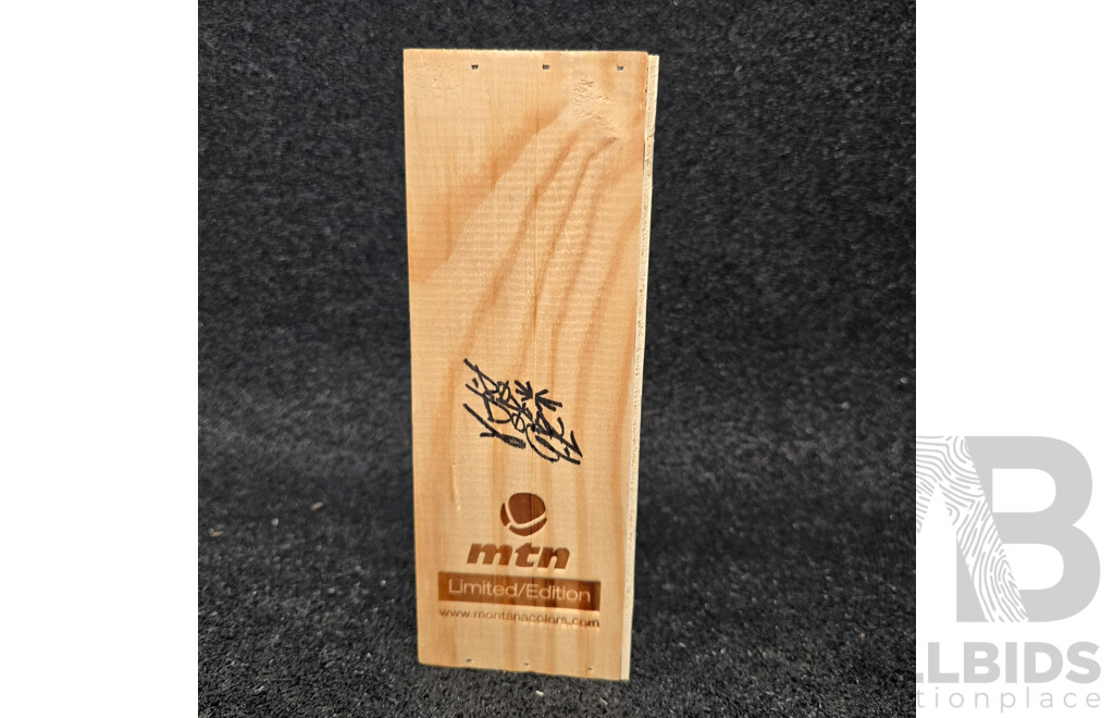 Limited Edition Artist Spray Can Collection JonOne 156, Estevan Oriol, Royal Dog, Molotow Hall of Fame by Toast