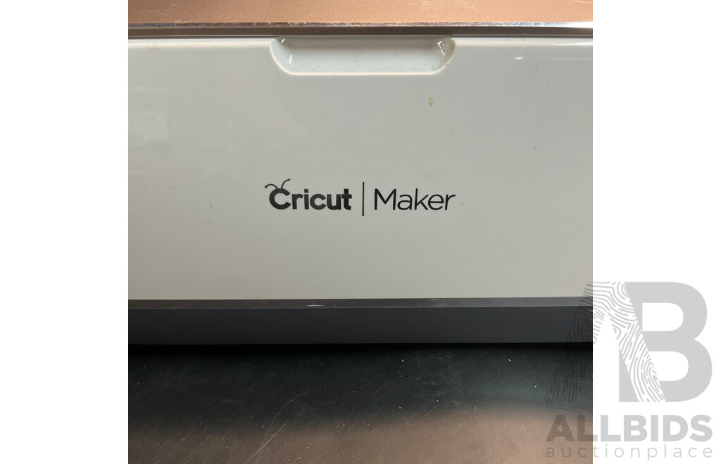 Cricut Maker Cutting Machine
