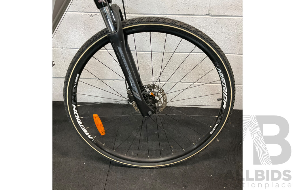 Merida Crossway 20 Bike - Size L - Silver