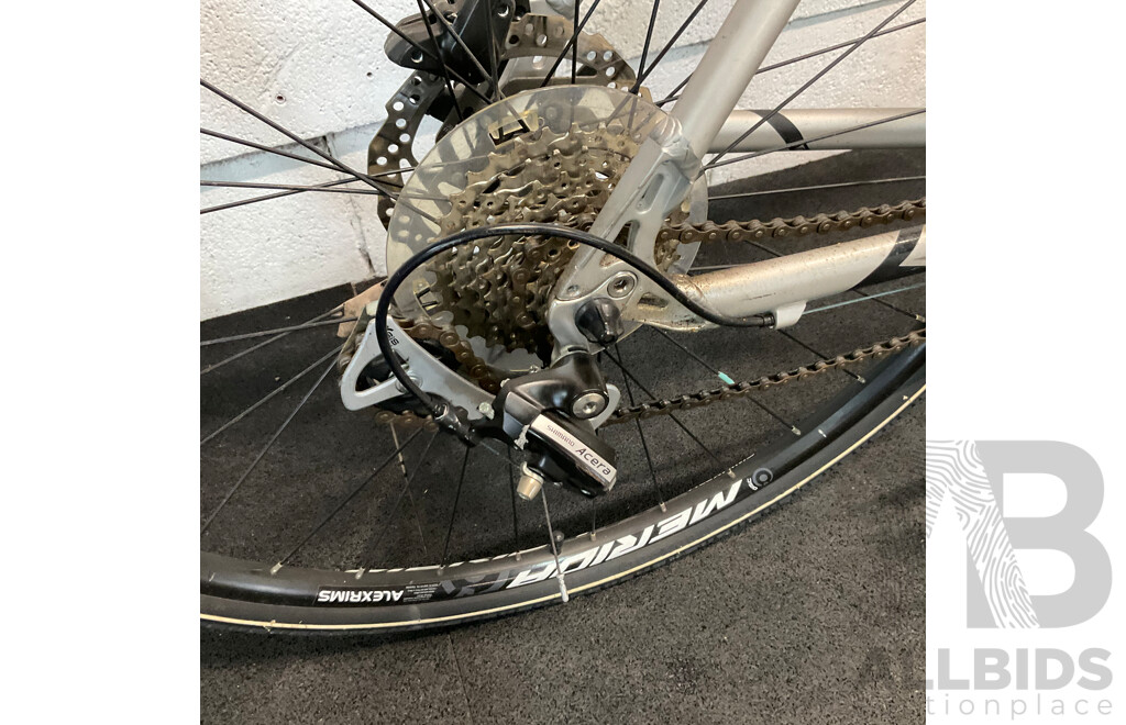 Merida Crossway 20 Bike - Size L - Silver