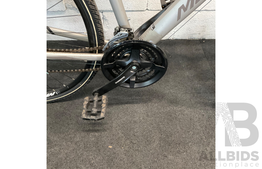 Merida Crossway 20 Bike - Size L - Silver